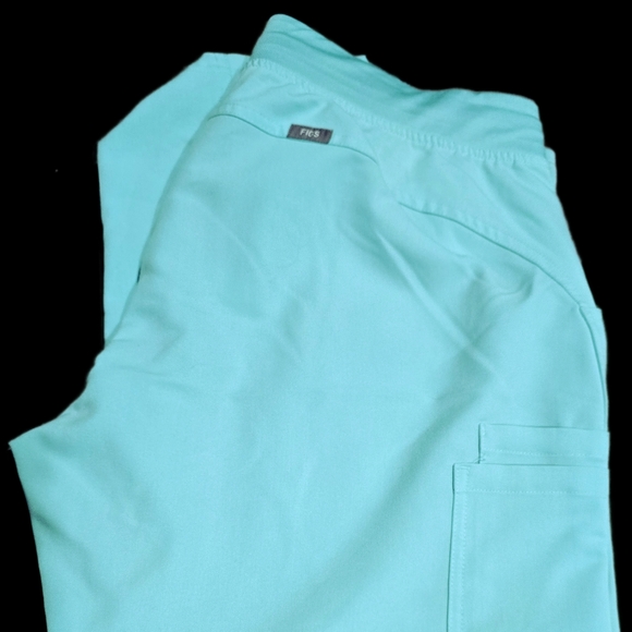 Figs Scrub LP Pants - Picture 8 of 16